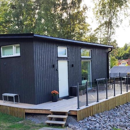 Cabin In The Woods, Close To Lake Maelaren Eskilstuna Exterior foto