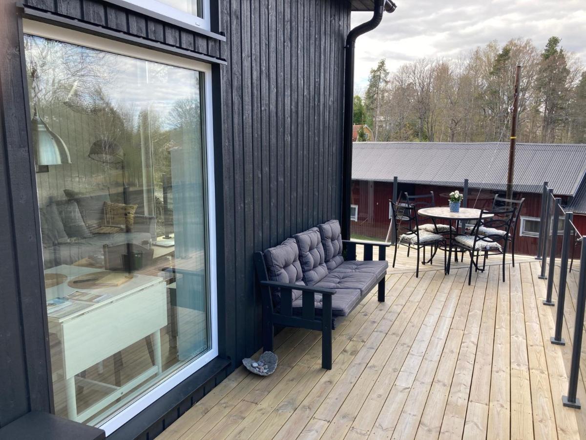 Cabin In The Woods, Close To Lake Maelaren Eskilstuna Exterior foto