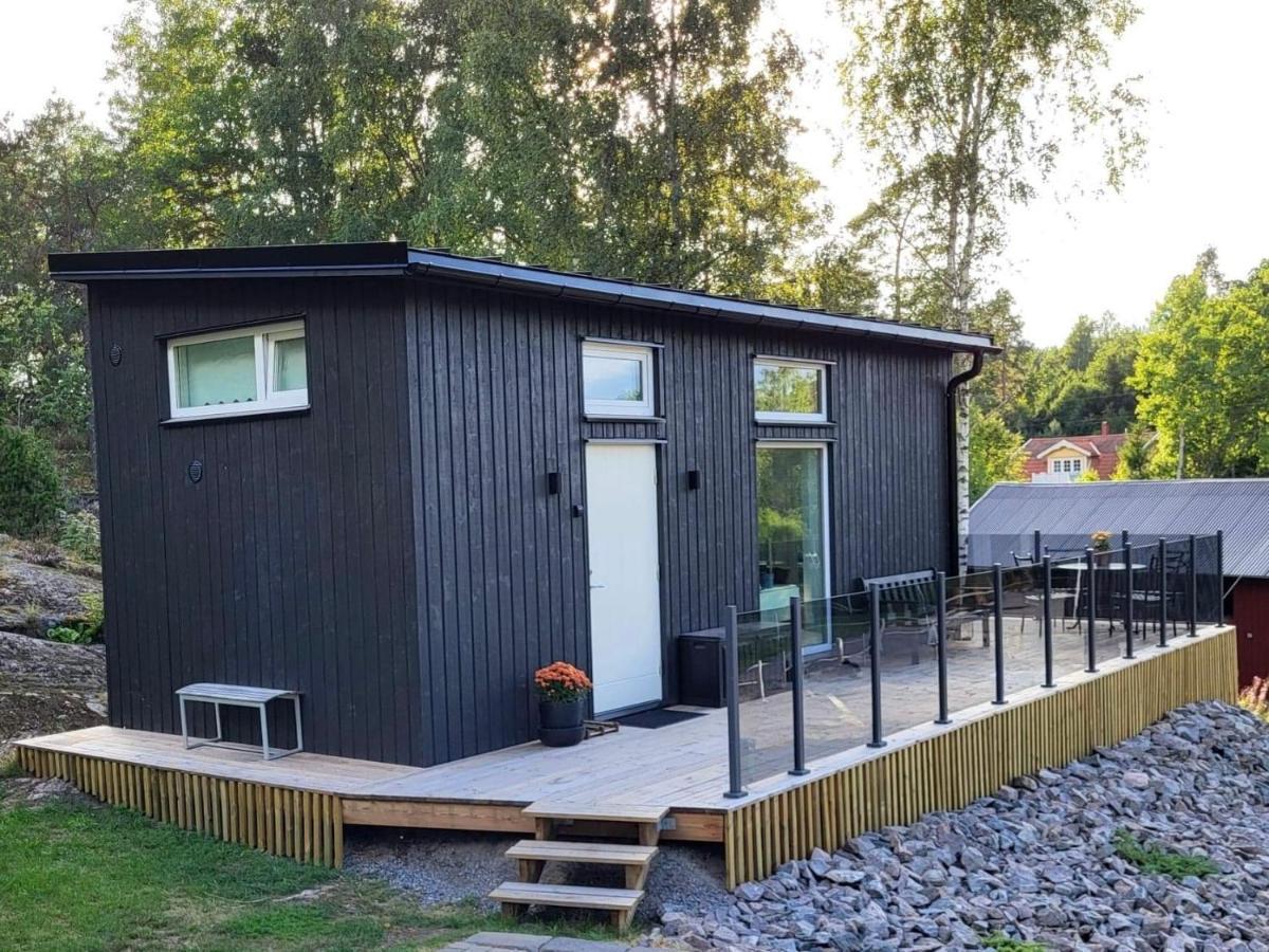 Cabin In The Woods, Close To Lake Maelaren Eskilstuna Exterior foto